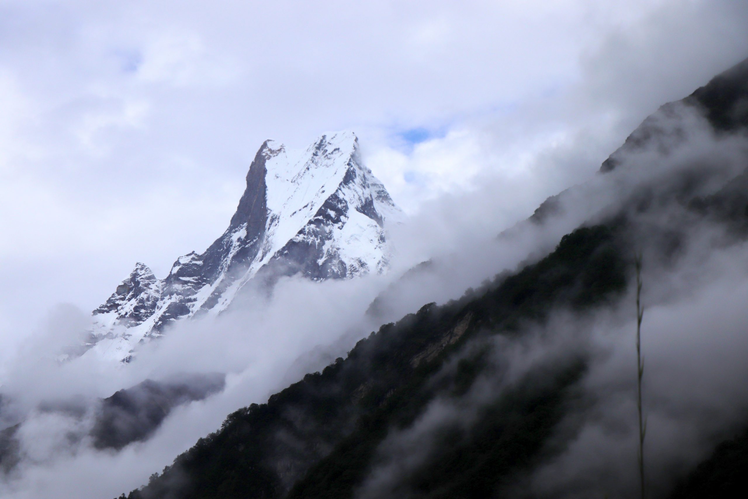 The Beauty Conquered in 5 Days 16 machapuchchre mountain glimpse scaled